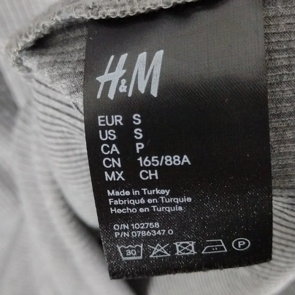 H&M Gray Ribbed Turtleneck Dress Size Small - Picture 3 of 6